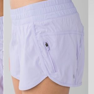 EUC 🍋 Lululemon Tracker Shorts: Long 4” in Light Purple